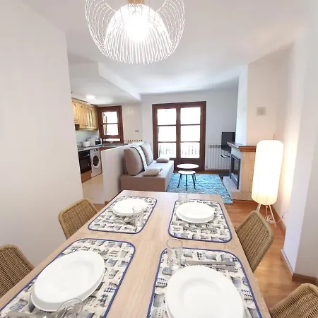 Apartament Bpirineos-parque Tilos 1 *